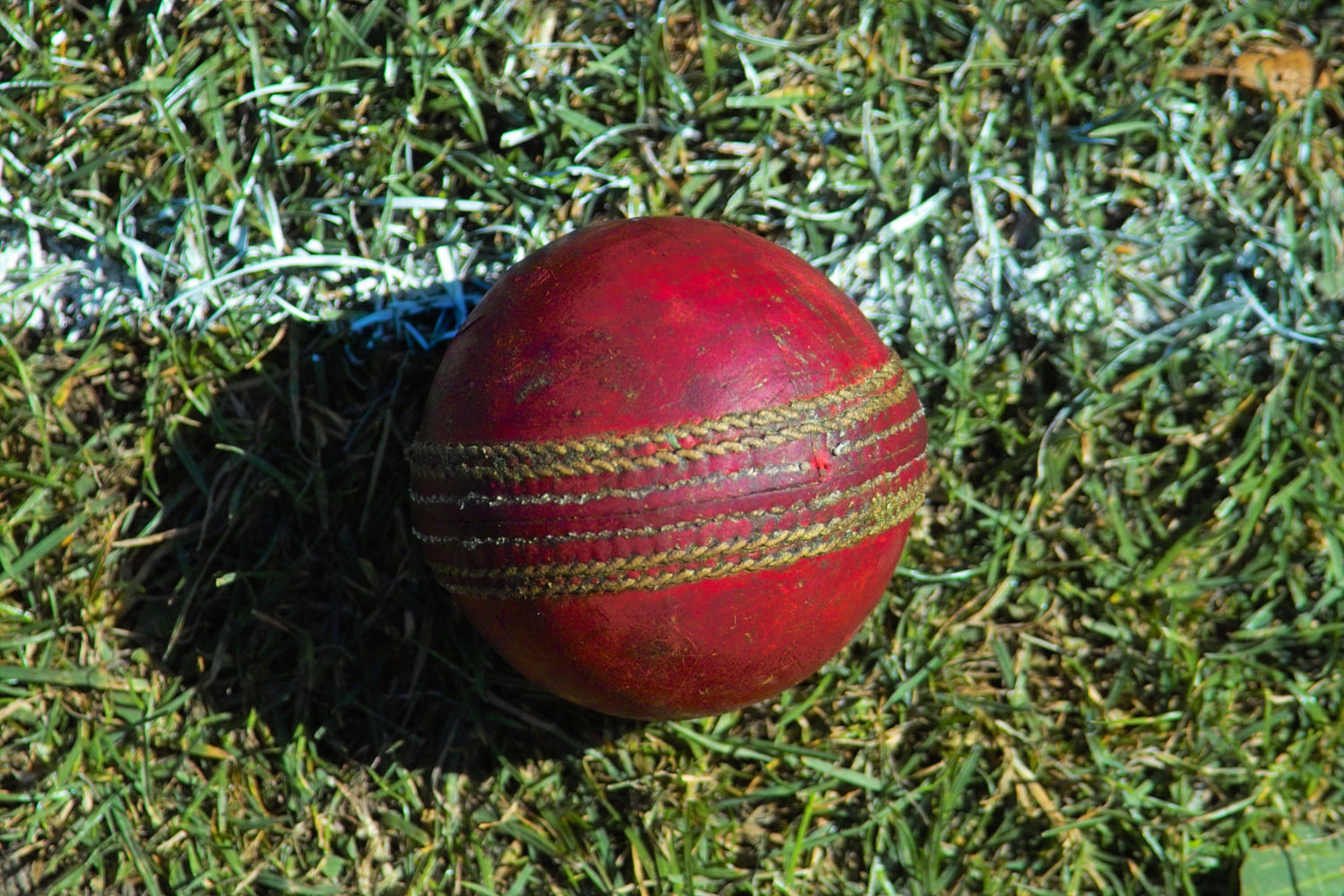 ‌‌‌क्रिकेट गेंद स्विंग क्या होता है ?