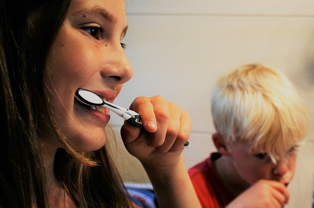 Read more about the article ‌‌‌अपने दांत को साफ करने का बेहतरीन तरीके के बारे मे जानें￼