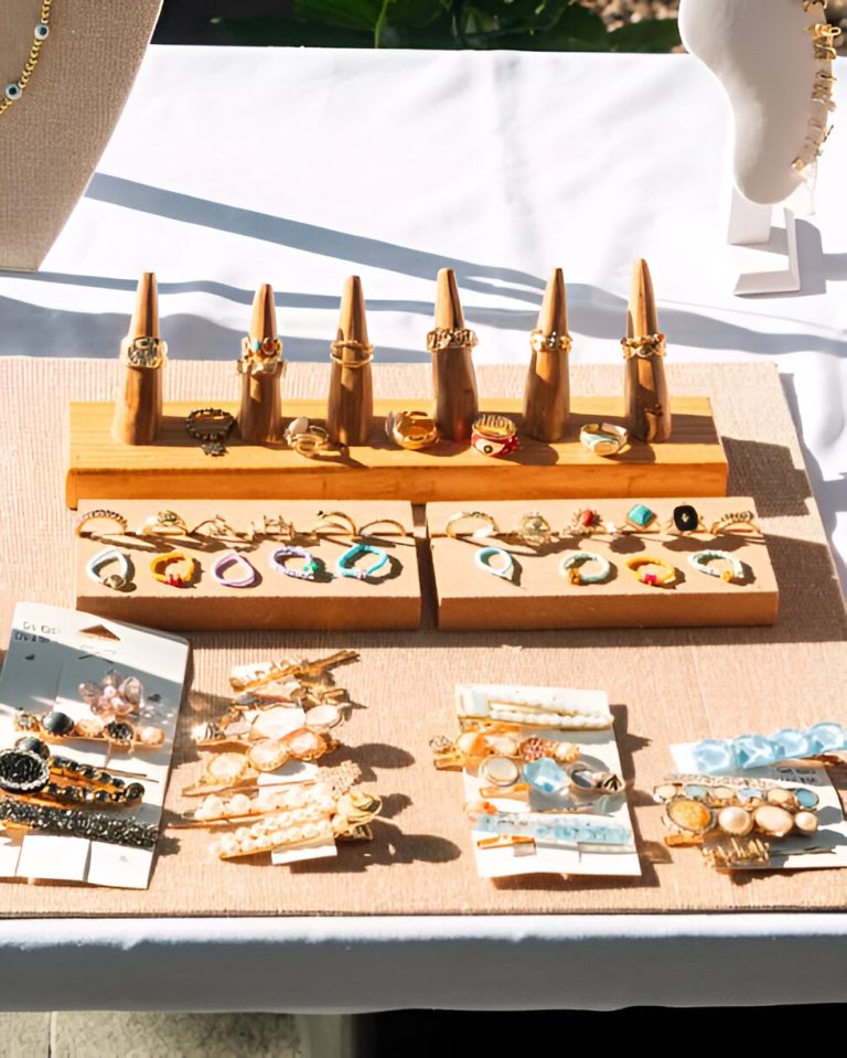 Best Portable Displays for Jewelry
